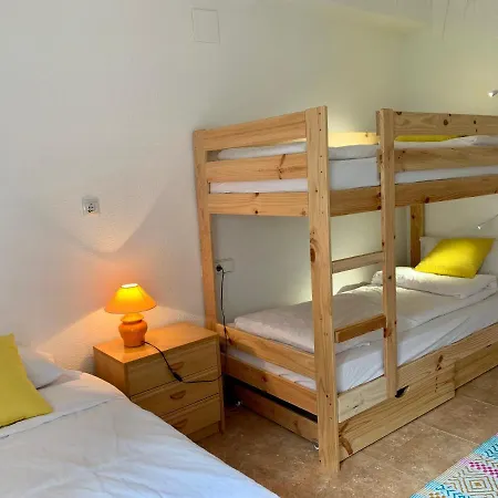 Casa Loopez Albergue *